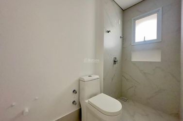Apartamento &agrave; venda - 157m&sup2; - Meia Praia