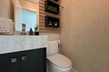 Apartamento &agrave; venda - 107m&sup2; - Meia Praia