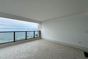 Apartamento &agrave; venda - 208m&sup2; - Centro