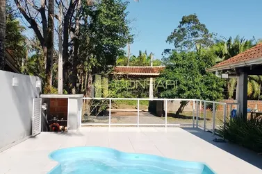 Ch&aacute;cara &agrave; venda - 130m&sup2; - Moura