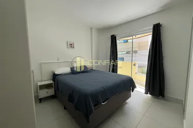 Apartamento &agrave; venda - 120m&sup2; - Meia praia