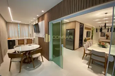 Apartamento &agrave; venda - 145m&sup2; - Meia Praia