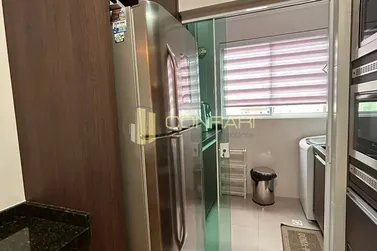 Apartamento &agrave; venda - 130m&sup2; - Meia Praia