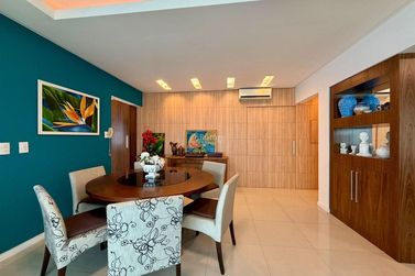 Apartamento &agrave; venda - 227m&sup2; - Centro