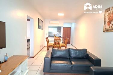 Apartamento para alugar - 134m&sup2; - Meia Praia