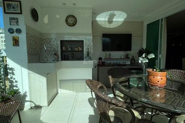 Apartamento &agrave; venda - 138m&sup2; - Centro