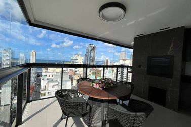 Apartamento &agrave; venda - Meia Praia
