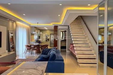 Apartamento &agrave; venda - 251m&sup2; - Meia Praia