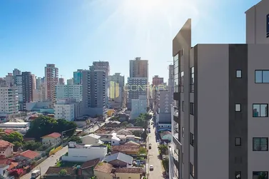 Apartamento &agrave; venda - 78m&sup2; - Meia Praia