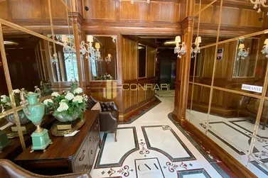 Apartamento &agrave; venda - 185m&sup2; - MEIA Praia