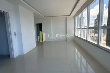 Apartamento &agrave; venda - 116m&sup2; - Meia Praia