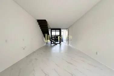 Sobrado &agrave; venda - 105m&sup2; - morretes