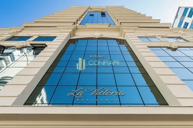 Apartamento &agrave; venda - 120m&sup2; - Meia Praia