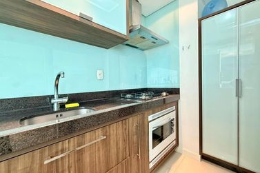 Apartamento &agrave; venda - 85m&sup2; - Meia Praia