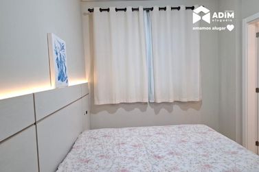 Apartamento para alugar - 123m&sup2; - Meia Praia