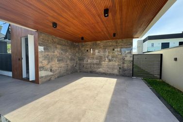 Casa &agrave; venda - 265m&sup2; - Santa Regina