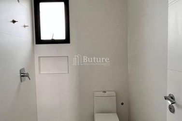 Apartamento &agrave; venda - 182m&sup2; - Meia Praia