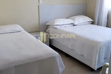 Apartamento &agrave; venda - 174m&sup2; - Meia Praia