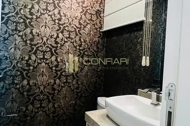 Apartamento &agrave; venda - 117m&sup2; - Meia praia