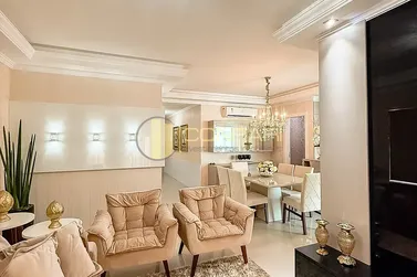 Apartamento &agrave; venda - 1589m&sup2; - meia praia