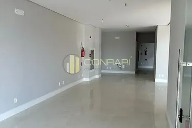 Sala Comercial &agrave; venda - 120m&sup2; - Meia Praia
