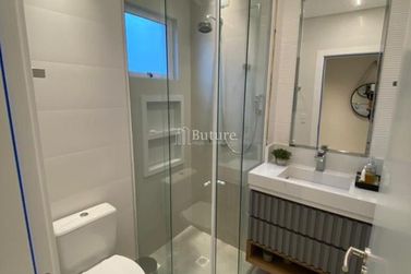 Apartamento &agrave; venda - 141m&sup2; - Meia Praia