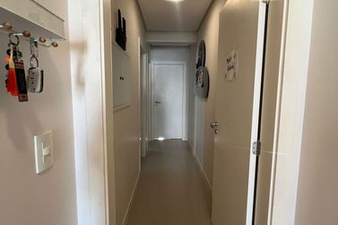 Apartamento &agrave; venda - 120m&sup2; - Meia Praia