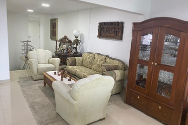 Apartamento &agrave; venda - 303m&sup2; - Meia Praia