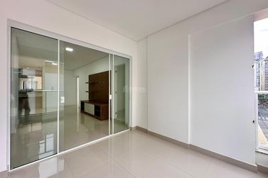 Apartamento &agrave; venda - 95m&sup2; - Meia Praia