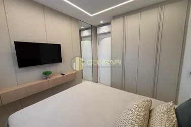 Apartamento &agrave; venda - 110m&sup2; - Meia Praia