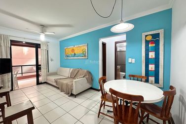Apartamento &agrave; venda - 79m&sup2; - Meia Praia