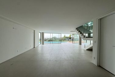 Apartamento &agrave; venda - 318m&sup2; - Praia Brava