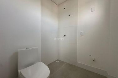 Apartamento &agrave; venda - 185m&sup2; - Meia Praia