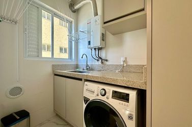 Apartamento &agrave; venda - 137m&sup2; - Meia Praia
