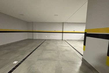 Apartamento &agrave; venda - 177m&sup2; - Meia Praia