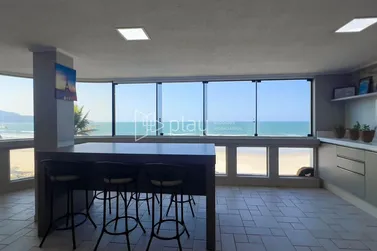 Apartamento &agrave; venda - 170m&sup2; - Meia Praia