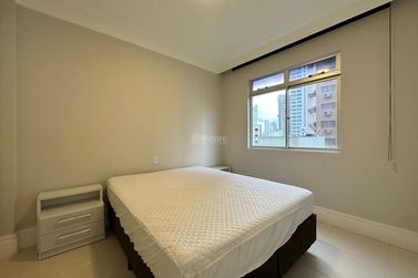 Apartamento &agrave; venda - 1102m&sup2; - Centro