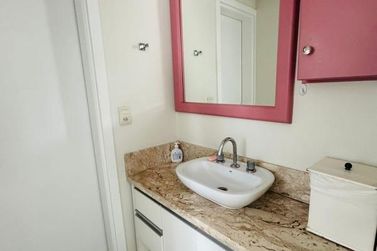 Apartamento para alugar - 225m&sup2; - Centro