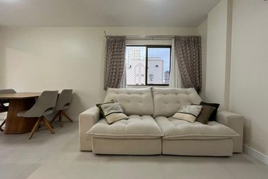 Apartamento &agrave; venda - 109m&sup2; - Meia Praia