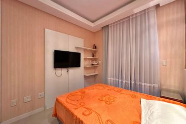 Apartamento &agrave; venda - 116m&sup2; - Meia Praia