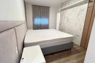 Apartamento &agrave; venda - Meia Praia