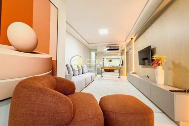Apartamento &agrave; venda - 185m&sup2; - MEIA PRAIA