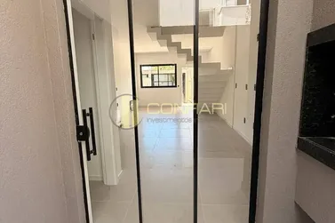 Sobrado &agrave; venda - 92m&sup2; - bombas