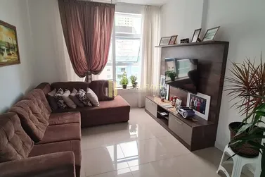 Apartamento &agrave; venda - 118m&sup2; - Meia Praia