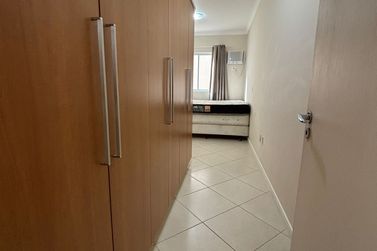 Apartamento &agrave; venda - 134m&sup2; - Meia Praia