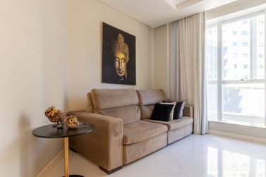 Apartamento &agrave; venda - 121m&sup2; - Meia Praia