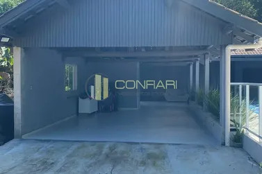 Ch&aacute;cara &agrave; venda - 130m&sup2; - Moura