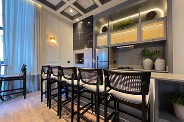 Apartamento &agrave; venda - 180m&sup2; - Meia Praia