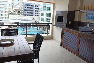 Apartamento &agrave; venda - 254m&sup2; - Meia Praia