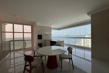 Apartamento &agrave; venda - Meia Praia